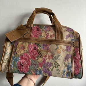 Vintage Travelers Club Floral Tapestry Weekender Bag *Mint Condition*